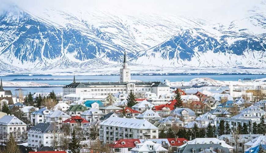 Exploring Iceland: 10 Unforgettable Things to Do in the Land of Fire and Ice